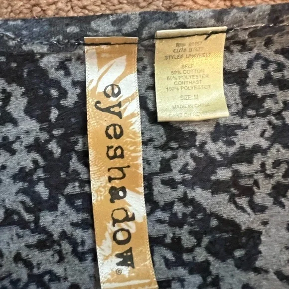 Bundle of 4 Women’s Short Sleeve Tops Floral Cold Shoulder Linen Ruched Size M - Picture 7 of 15